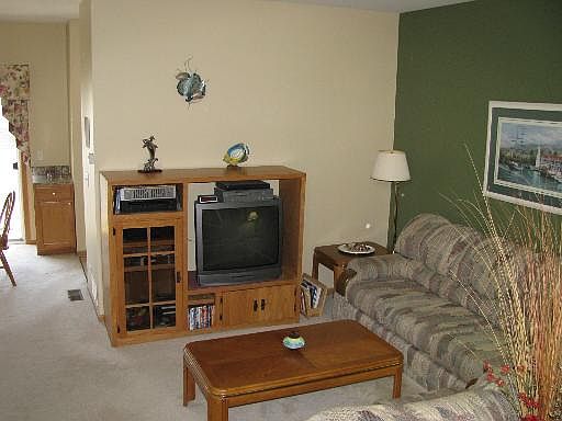 5th image of 1464 Cambria Dr #216-5