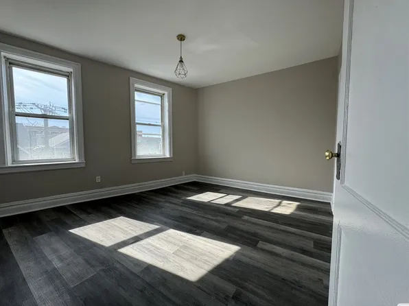 237 Fowler Avenue image 6 of 15