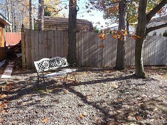4th image of 52 Tobey Hill Dr