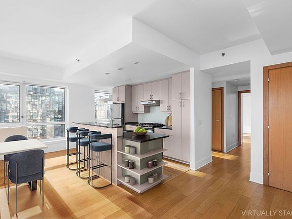 4th image of 440 Kent Ave APT 14B