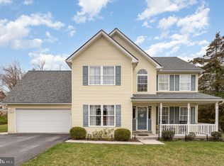 912 Willow Ridge Dr, York, PA 17404