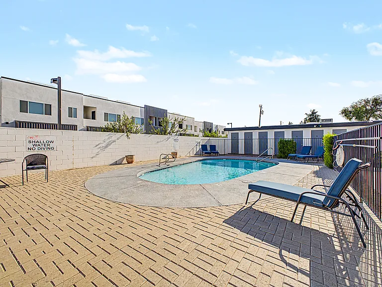 3311 N 18th St #16 — Photo 28