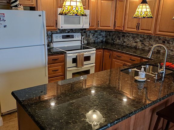 4th image of 18610 Gulf Blvd APT 602