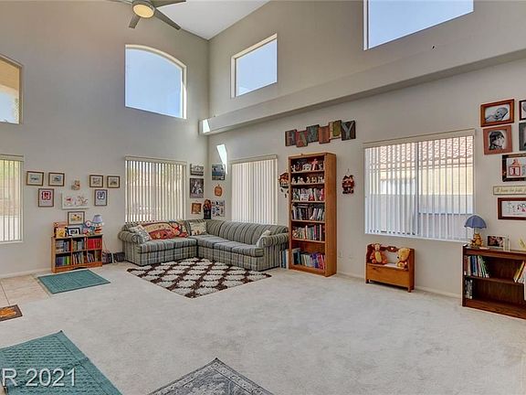 4th image of 1600 Mountain Breeze Ct