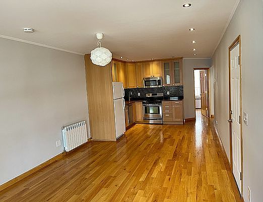 2nd image of 299 Kingsland Ave Floor 3