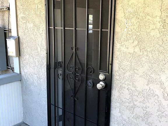 5th image of 13408 Bailey St APT A
