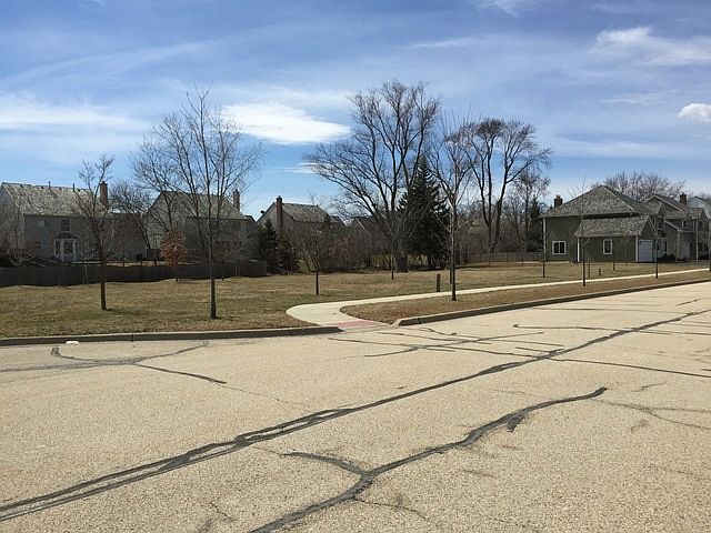 1st image of 4215 Chatham Ave