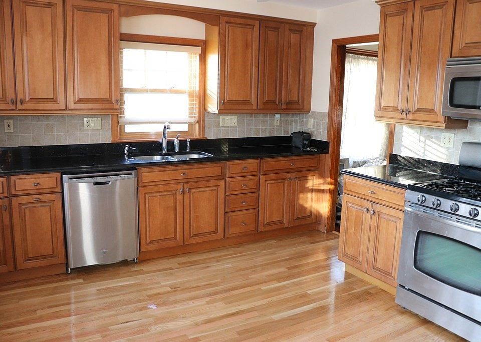 632 Lagrange St, West Roxbury, MA 02132 Zillow