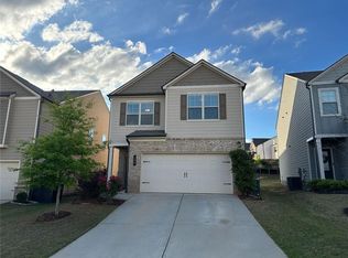 126 Auburn Crossing Dr, Auburn, GA 30011