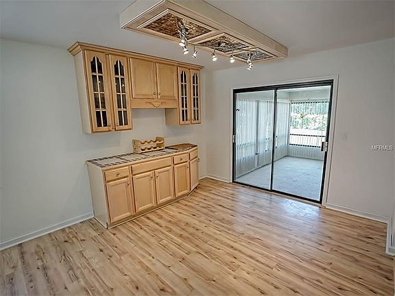 5th image of 3634 Trout Ave