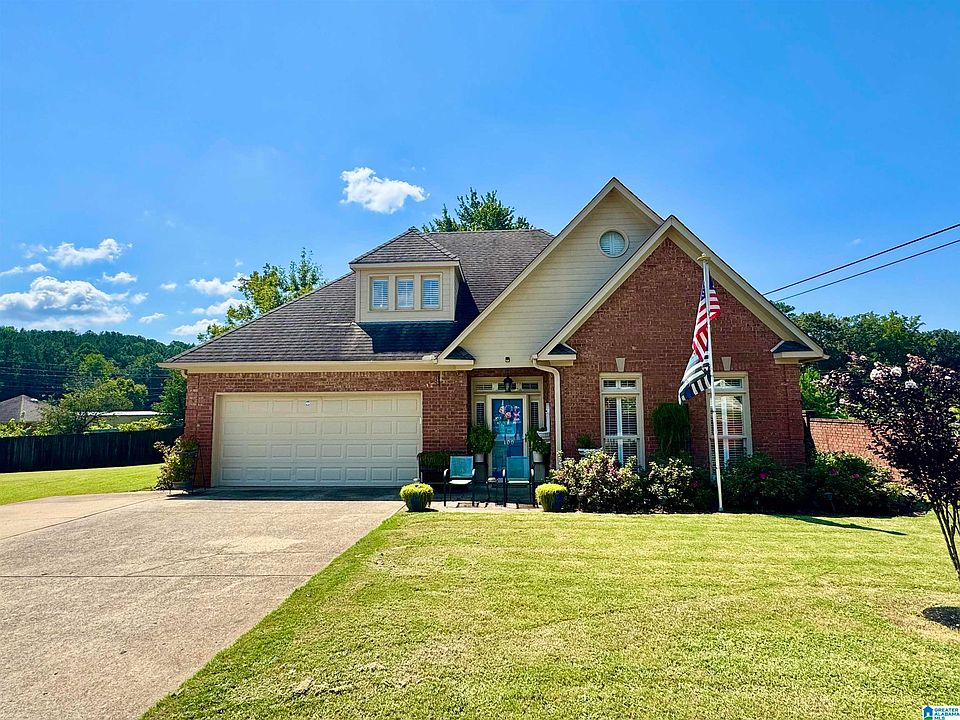 1st image of 100 Oak Meadow Ln