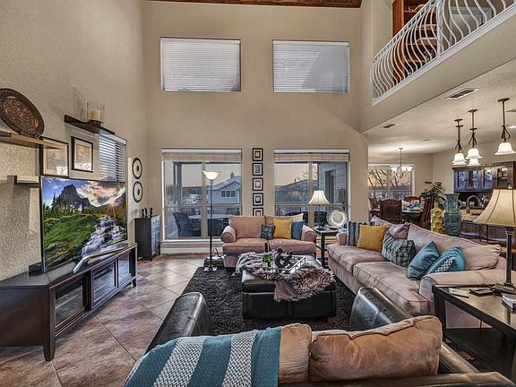 4th image of 211 Waterview Dr