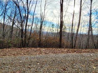 146 Graystone Dr, Murphy, NC 28906