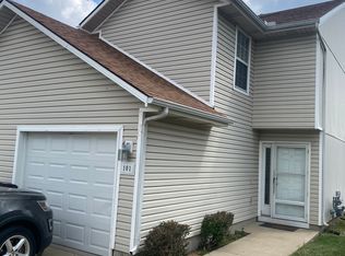 101 Cambridge Meadows Ln, Belton, MO 64012