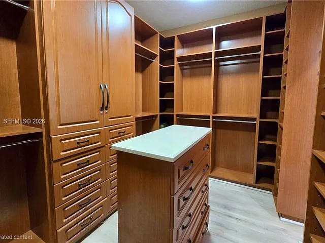 3 bed, 3.0 bath, $8,000 — Photo 4