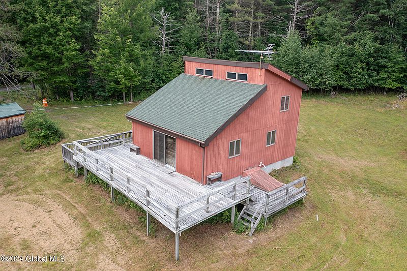 2nd image of 268 High Pine Meadows Road