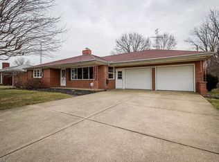 402 N Marion Ave, Louisville, OH 44641