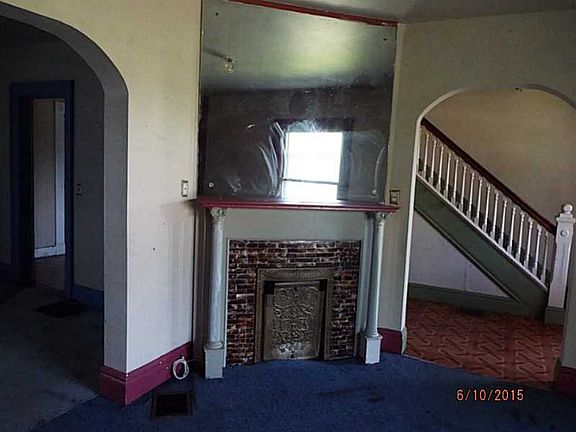 2nd image of 1029 Wyoming St