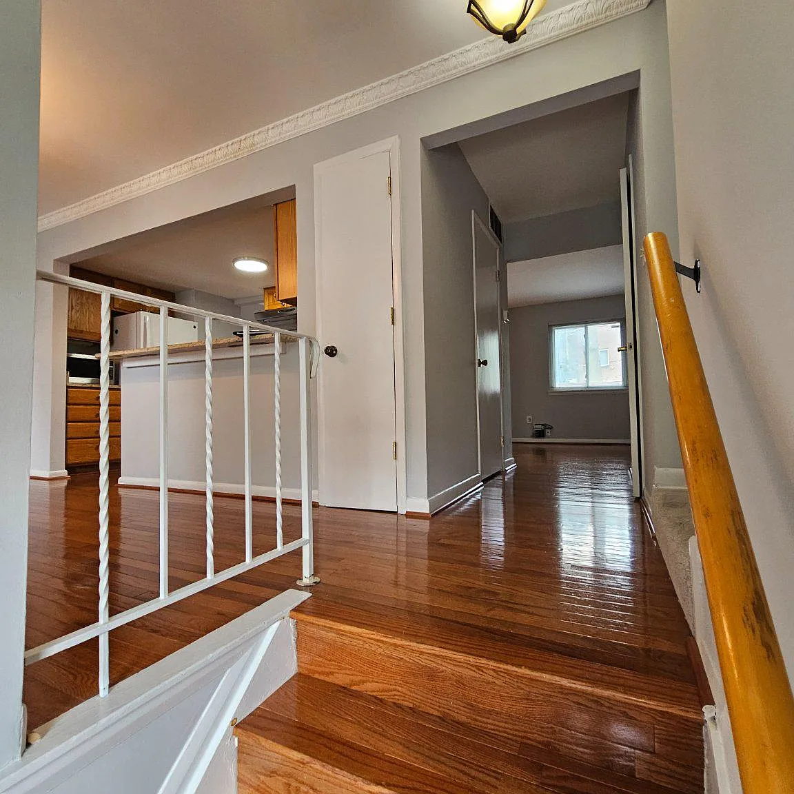 4 bed, 3.5 bath, 1820 sqft, $2,995 — Photo 4