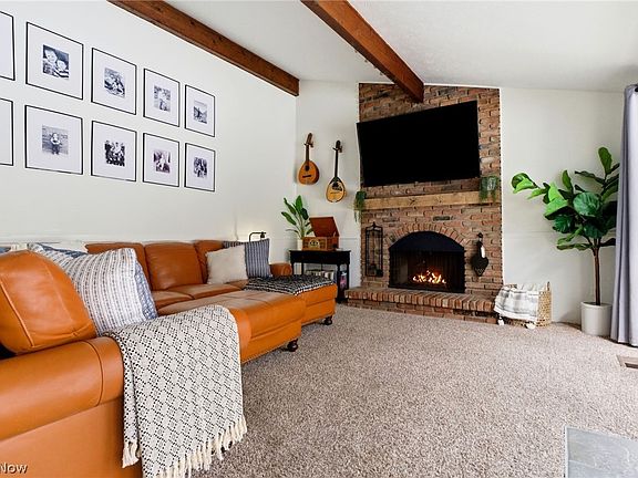 4th image of 7725 Beaver Creek Dr