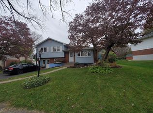 3125 Easthill Dr, Bethlehem, PA 18017