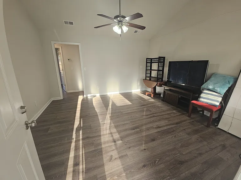 5854 Allison Ave #5854 — Photo 9