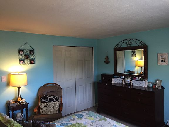 Large Bedroom