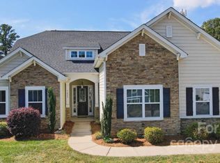 7435 Golf Course Dr S, Denver, NC 28037