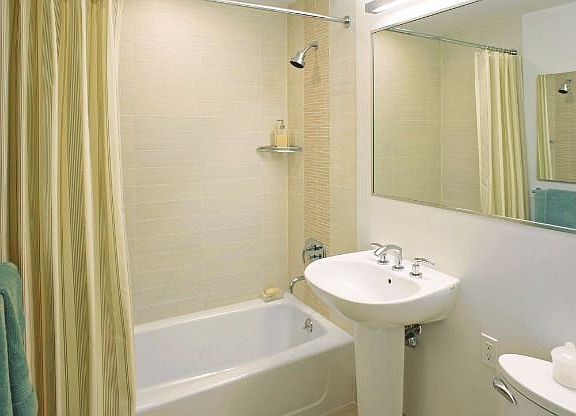5th image of 200 W 67th St APT 22E