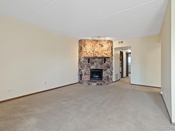 4th image of 8136 168th Pl APT 2E