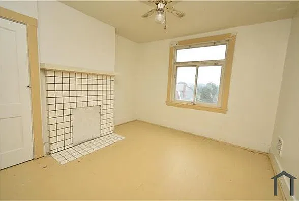 5 bed, $1,900 — Photo 2