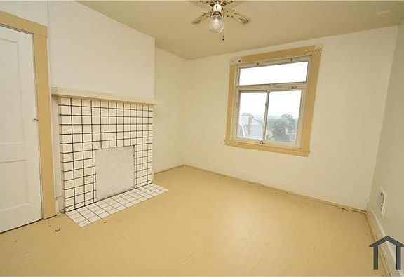 2nd image of 140 Saint Joseph St