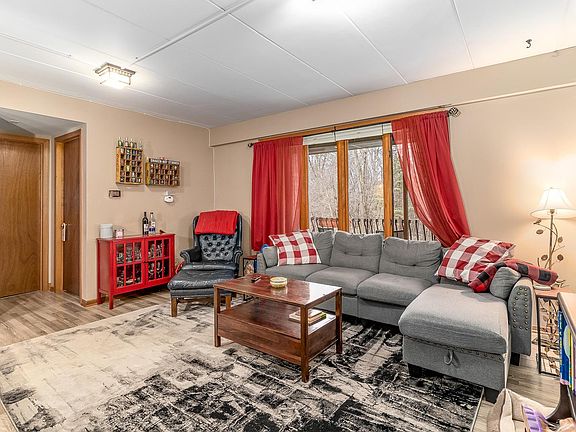 3rd image of 5120 Shadow Creek Dr Unit 4