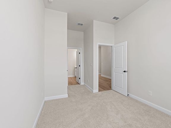5th image of 536 Waters Edge Dr. #Valencia A