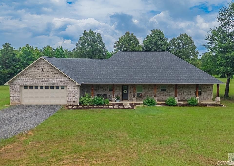 1st image of 5823 Genoa Rd