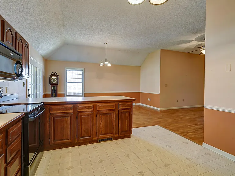 46 Platinum Ct — Photo 8