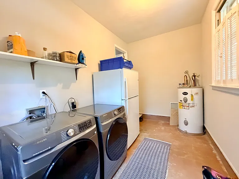 346 W McGinnis Cir — Photo 37
