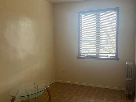 5th image of 204 Bay 20th St #2F