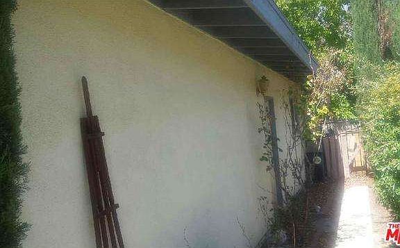 4th image of 1003 E Avenue J5