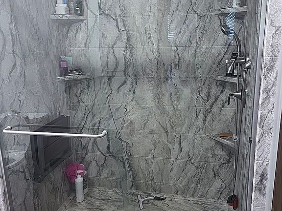 4th image of 712 W Lakeshore Ct