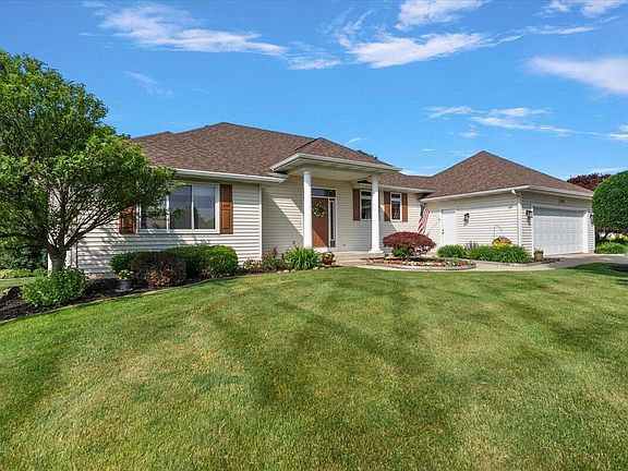 2nd image of 8259 Golfside Dr