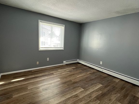 5th image of 169 Montaup St #6