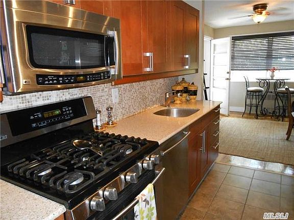5th image of 100 Lincoln Ave APT 26B