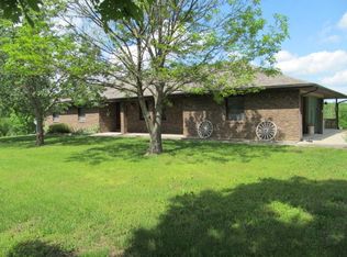 52338 Bird Haven Rd, Centertown, MO 65023