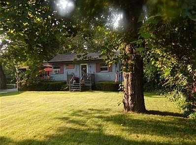 3rd image of 30 Wyoming Dr
