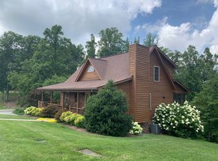 149 Fannys Creek Dr, Burkesville, KY 42717