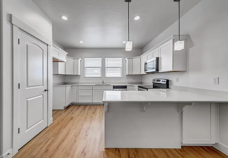 3904 W Hardman Way #NEXT TO LAUNDRY — Photo 7