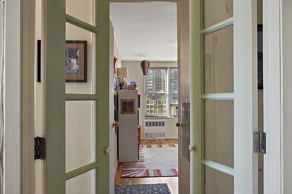 Sold by Compass | media 20