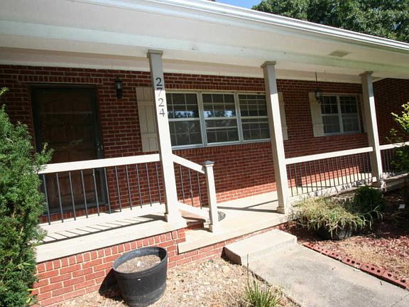 3rd image of 2724 Gaineswood Ave
