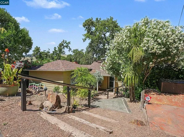980 Hawthorn Dr, Lafayette, CA 94549